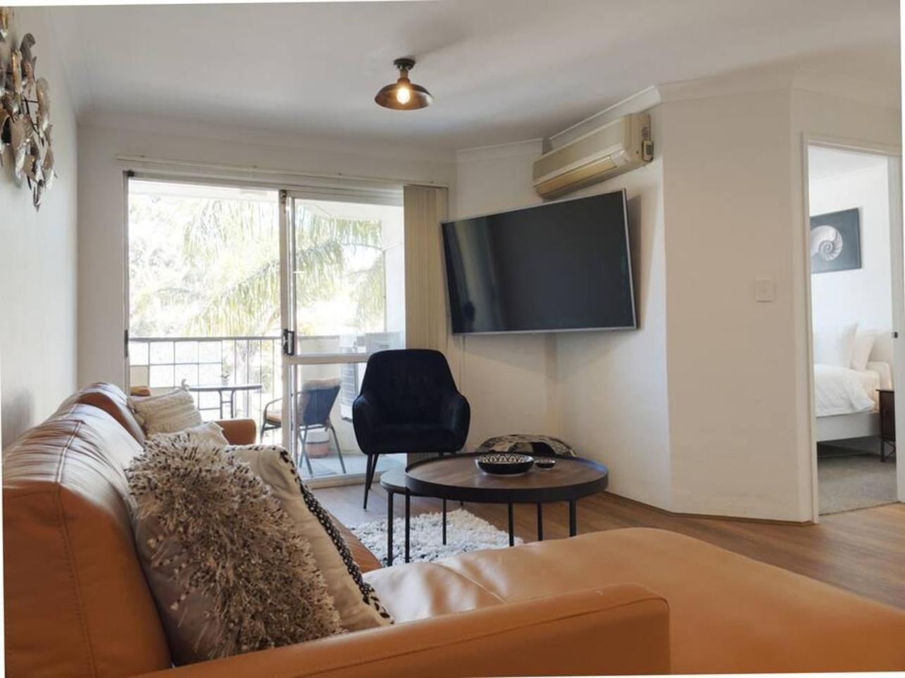 Magical Mcatee W Pool And King Bed Apartment Fremantle Exterior photo